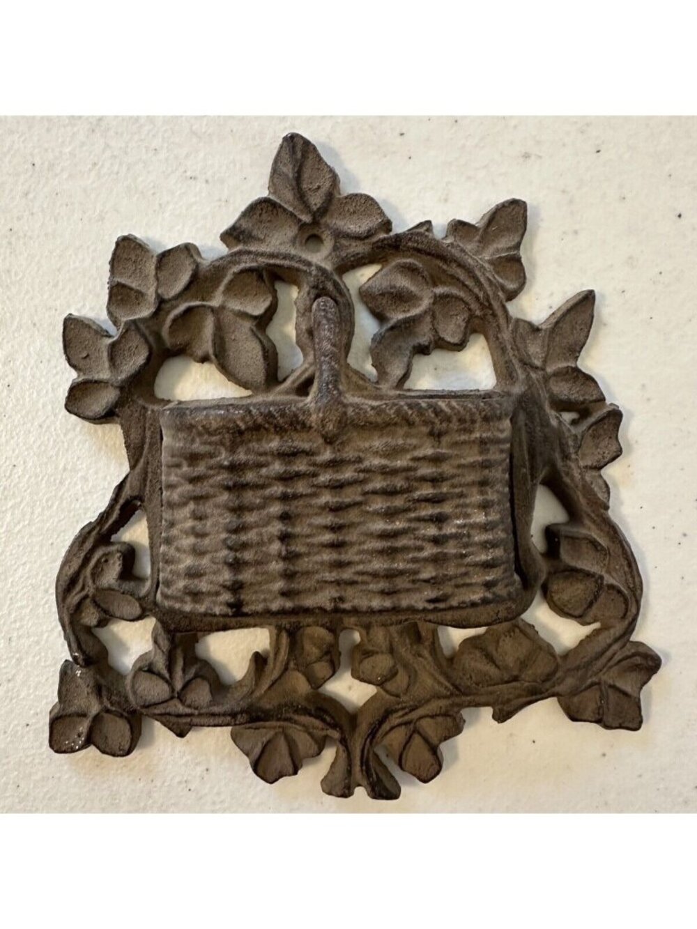 Vintage cast iron small wall pocket basket match holder ivy leaves hanger farm